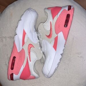 Nike Air Max Excee Pink women’s